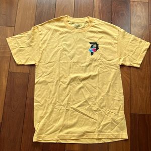 Primitive T-Shirt yellow/gold Large size (New)
